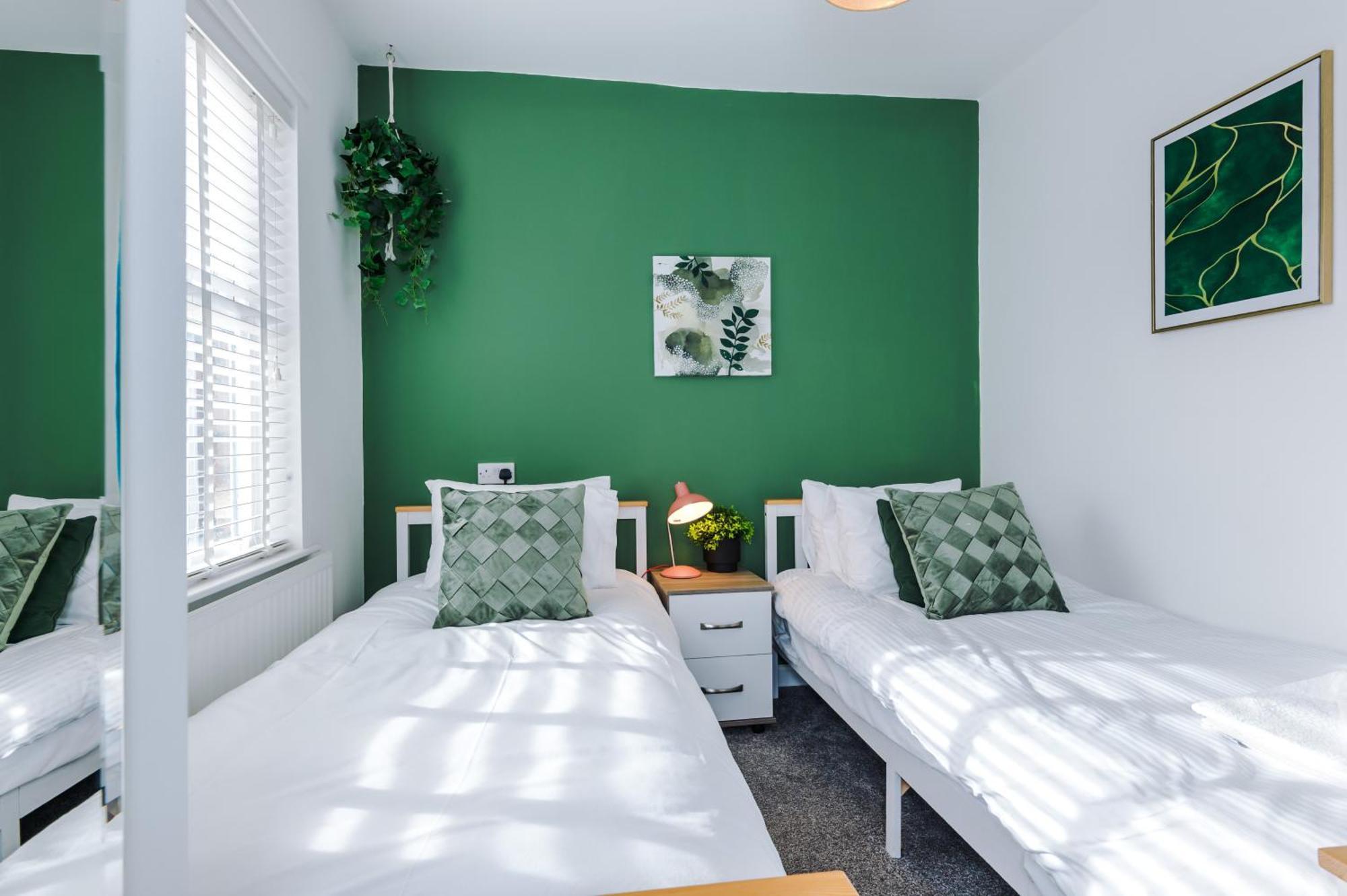 Large 7 Bedroom Town House In Chester City Centre 외부 사진