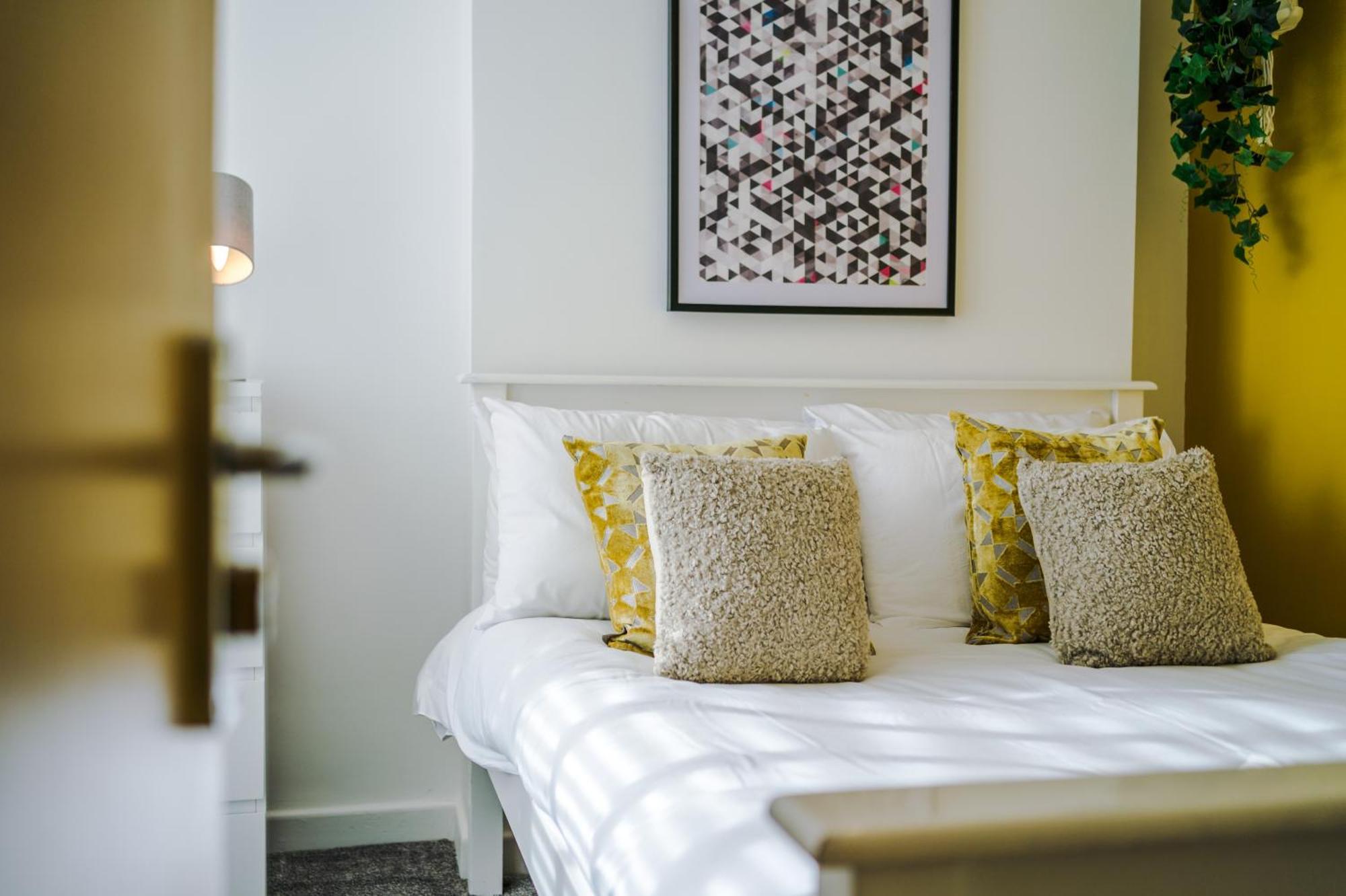 Large 7 Bedroom Town House In Chester City Centre 외부 사진